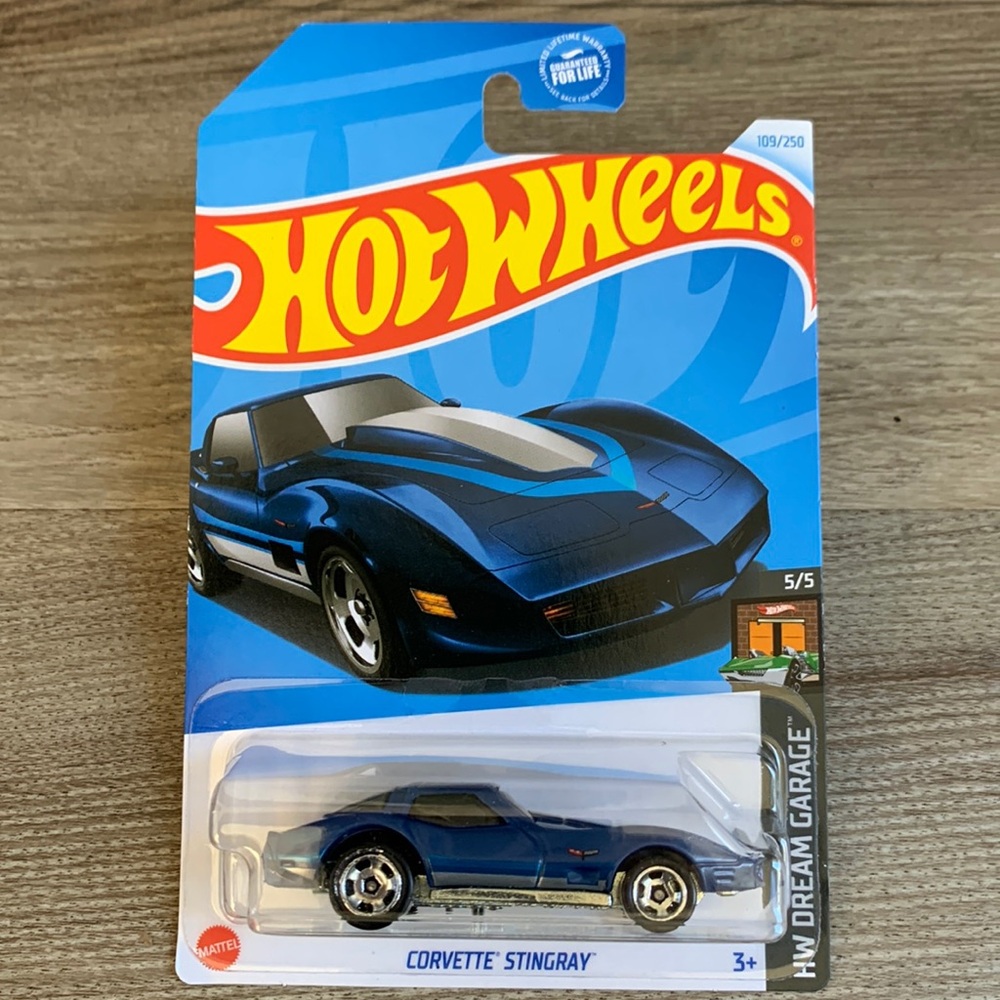 Hot Wheels Corvette Stingray Chevrolet Chevy Blue Sport Car HW Dream Garage 🆕
